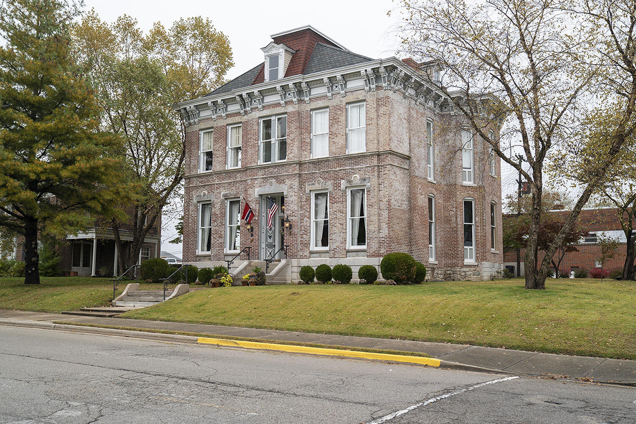 A home from the 1880s near Belleville, Illinois' mainstreet